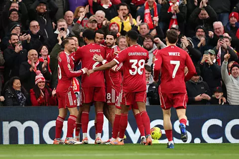  أسرع هدف منذ 6 سنوات.. إيكيتيكي يسجل في الدقيقة الأولى مع ليفربول (فيديو)